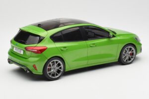 Ford Focus ST Mk4 Zelený MCG 1:18 MCG18452 Kov – obrázok 2 z 6