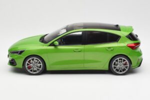 Ford Focus ST Mk4 Zelený MCG 1:18 MCG18452 Kov – obrázok 3 z 6