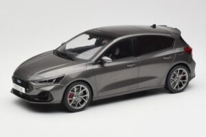 Ford Focus ST Mk4 Šedý MCG 1:18 MCG18454 Kov
