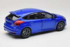 Ford Focus ST Mk2 Blue Metallic Minichamps 1:18 110082001 Kov – obrázok 3 z 8
