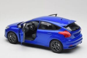 Ford Focus ST Mk2 Blue Metallic Minichamps 1:18 110082001 Kov – obrázok 5 z 8