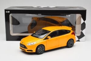 Ford Focus ST Mk2 Tangerine Scream Minichamps 1:18 110082005 Kov – obrázok 8 z 8