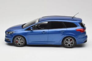 Ford Focus ST Turnier Mk3 Modrý MCG 1:18 MCG18465 Kov – obrázok 3 z 6
