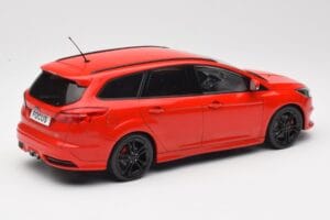 Ford Focus ST Turnier Mk3 Race Red MCG 1:18 MCG18466 Kov – obrázok 2 z 6