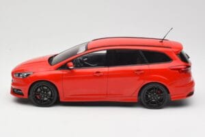 Ford Focus ST Turnier Mk3 Race Red MCG 1:18 MCG18466 Kov – obrázok 3 z 6