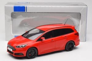 Ford Focus ST Turnier Mk3 Race Red MCG 1:18 MCG18466 Kov – obrázok 6 z 6