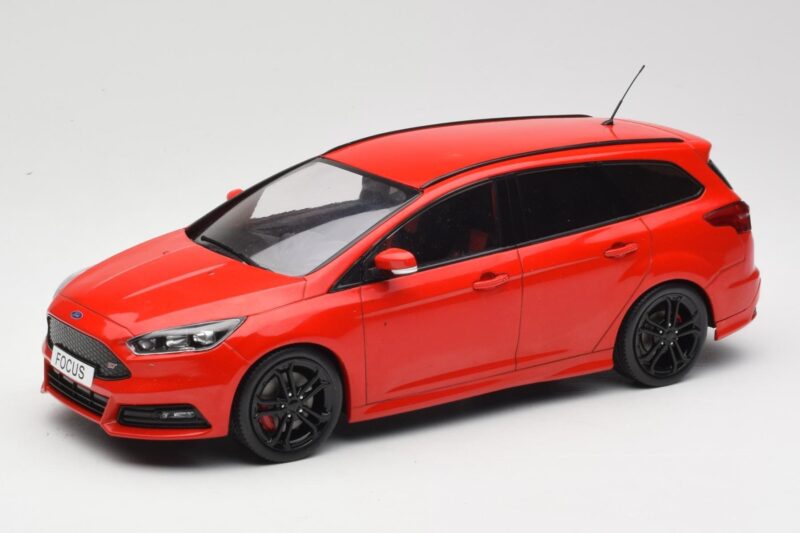 Ford Focus ST Turnier Mk3 Race Red MCG 1:18 MCG18466 Kov