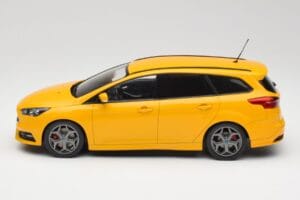 Ford Focus ST Turnier Mk3 Žltý MCG 1:18 MCG18464 Kov – obrázok 3 z 6