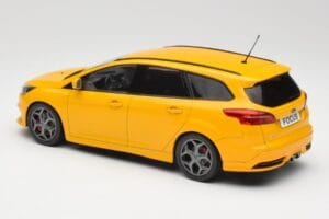 Ford Focus ST Turnier Mk3 Žltý MCG 1:18 MCG18464 Kov – obrázok 5 z 6