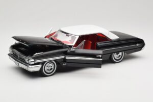 Ford Galaxie 500 Čierny Sun Star 1:18 1442 Kov – obrázok 2 z 8