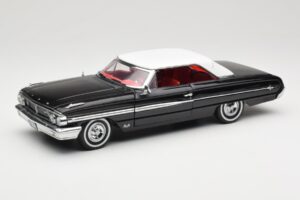 Ford Galaxie 500 Čierny Sun Star 1:18 1442 Kov