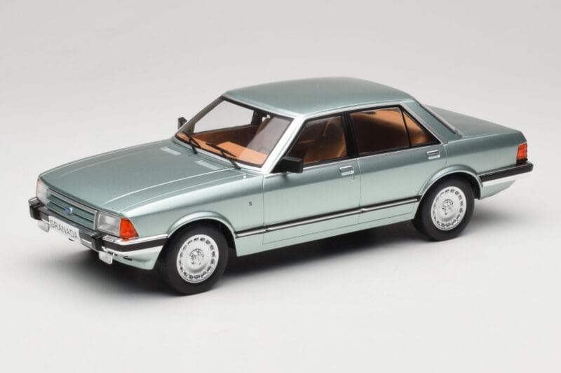 Ford Granada Mk2 2.8 Ghia Light Green Metallic MCG 1:18 MCG18535 Kov