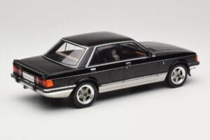 Ford Granada Mk2 2.8 Injection Gray Metallic MCG 1:18 MCG18536 Kov – obrázok 2 z 6