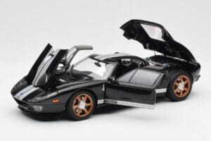 Ford GT Čierny S Bielymi Pruhmi AUTOart 1:18 73023 Kov – obrázok 2 z 8