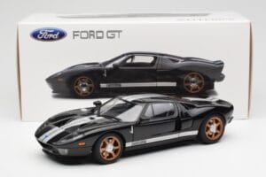 Ford GT Čierny S Bielymi Pruhmi AUTOart 1:18 73023 Kov – obrázok 8 z 8