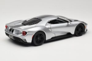 Ford GT Strieborný Maisto 1:18 31384 Kov – obrázok 3 z 8