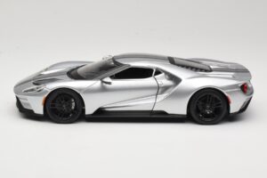 Ford GT Strieborný Maisto 1:18 31384 Kov – obrázok 4 z 8