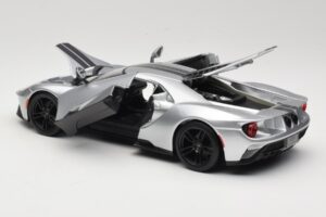 Ford GT Strieborný Maisto 1:18 31384 Kov – obrázok 5 z 8