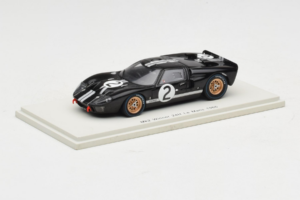 Ford GT40 Mk II #2 B. McLaren / C. Amon Shelby American Winner 24 Hours of Le Mans 1966 Spark 1:43 43LM66-O1 Živica – obrázok 2 z 4