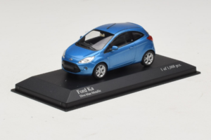 Ford Ka Blue Metallic Minichamps 1:43 400088202 Kov – obrázok 2 z 4
