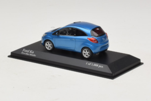 Ford Ka Blue Metallic Minichamps 1:43 400088202 Kov – obrázok 3 z 4