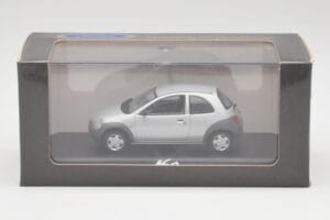 Ford Ka Mk1 Strieborne Šedý Minichamps 1:43 130248 Kov – obrázok 4 z 4