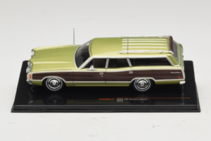 Ford LTD Country Squire Green Bronze IXO 1:43 CLC608N Kov