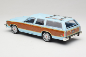 Ford LTD Country Squire Charlie's Angels Movie GreenLight 1:18 19066 Kov – obrázok 7 z 8