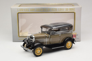 Ford Model A Tudor Chicle Drab Motor City 1:18 41003 Kov – obrázok 6 z 6