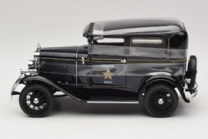 Ford Model A Tudor Police Car Motor City 1:18 43008 Kov – obrázok 3 z 6