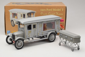 Ford Model T Zdobený Rezaný Pohrebný Voz Precision Miniatures 1:18 PMSC-07G Kov – obrázok 8 z 8