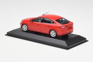 Ford Mondeo Mk4 Colorado Červený Minichamps 1:43 MONDEO001 Kov – obrázok 3 z 4