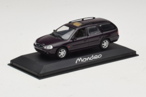 Ford Mondeo Mk1 Turnier Dark Blue Metallic Minichamps 1:43 43306312 Kov – obrázok 2 z 4