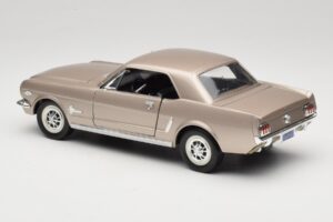 Ford Mustang 1964 1/2 Strieborný Mira 1:18 6127 Kov – obrázok 7 z 8
