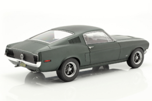 Ford Mustang Fastback Satin Green Metallic Norev 1:12 122702 Kov – obrázok 2 z 5