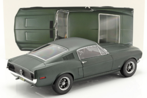 Ford Mustang Fastback Satin Green Metallic Norev 1:12 122702 Kov – obrázok 4 z 5