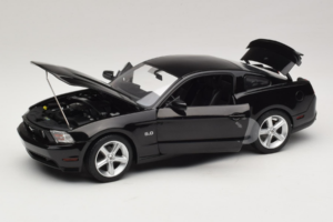 Ford Mustang GT Čierny Drive Movie GreenLight 1:18 13609 Kov – obrázok 2 z 8