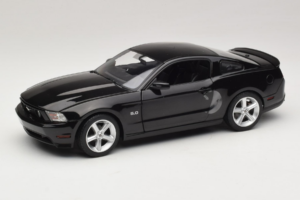 Ford Mustang GT Čierny Drive Movie GreenLight 1:18 13609 Kov