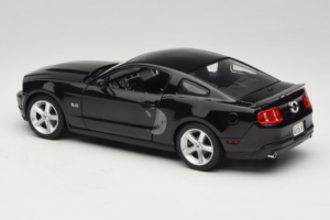 Ford Mustang GT Čierny Drive Movie GreenLight 1:18 13609 Kov – obrázok 7 z 8