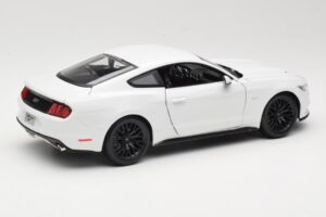 Ford Mustang GT S550 Biely Maisto 1:18 31197 Kov – obrázok 3 z 8