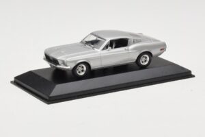 Ford Mustang GT Strieborný Minichamps 1:43 FORD001 Kov – obrázok 2 z 4