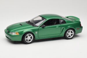 Ford Mustang GT SN95 Zelený Maisto 1:18 50326 Kov
