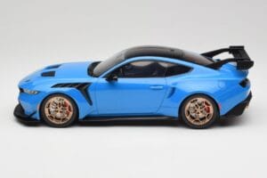 Ford Mustang GTD Antimatter Blue Metallic GT Spirit 1:18 GT473 Živica – obrázok 3 z 6