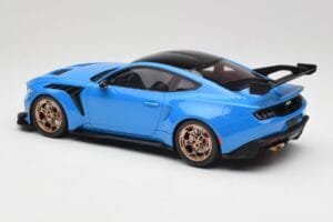 Ford Mustang GTD Antimatter Blue Metallic GT Spirit 1:18 GT473 Živica – obrázok 5 z 6
