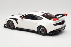 Ford Mustang GTD S650 Spirit of America Performance White GT Spirit 1:18 GT956 Živica – obrázok 5 z 6