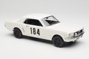 Ford Mustang Hardtop #184 B. Neyret / J. Terramorsi Rally Monte Carlo 1965 Norev 1:18 182801 Kov – obrázok 4 z 6