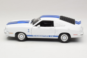 Ford Mustang II Cobra II Charlie's Angels Movie Greenlight 1:18 12880 Kov – obrázok 4 z 8