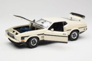 Ford Mustang Mach 1 Biely Sun Star 1:18 3602 Kov – obrázok 2 z 8