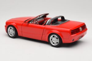 Ford Mustang S197 GT Kabriolet Červený Beanstalk Group 1:18 FOR10016R Kov – obrázok 7 z 8