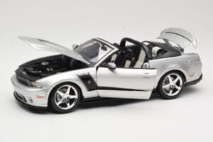 Ford Mustang S197 Roush 427R Kabriolet Strieborný Maisto 1:18 31669 Kov – obrázok 2 z 8
